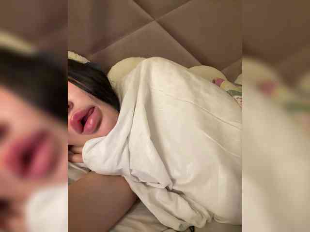 Ekaterina2221 webcam