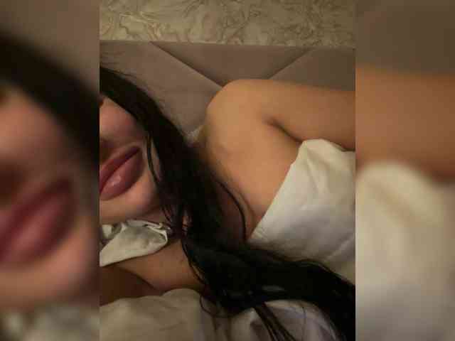 Ekaterina2221 webcam