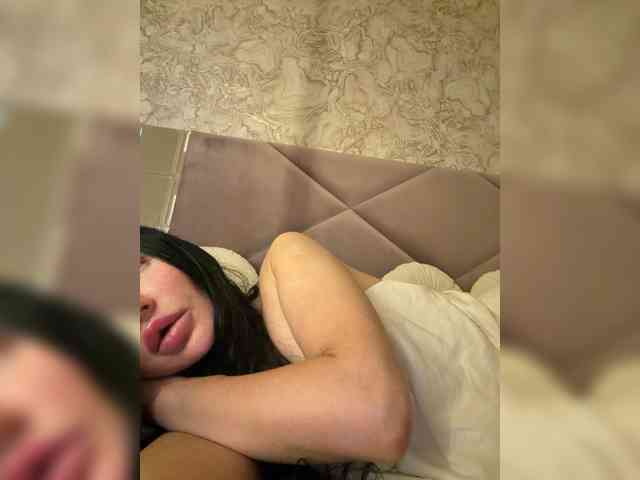 Ekaterina2221 webcam