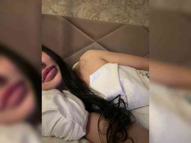 Ekaterina2221 webcam