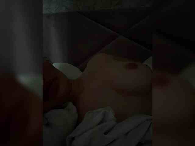 Ekaterina2221 webcam