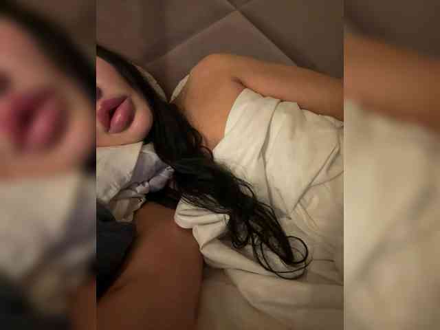 Ekaterina2221 webcam