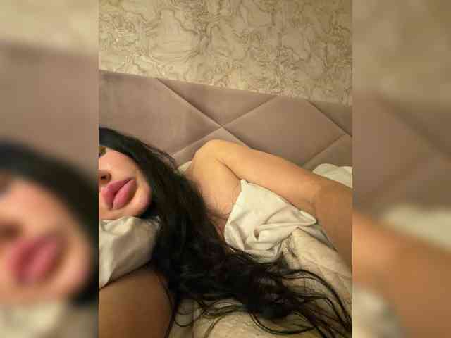 Ekaterina2221 webcam