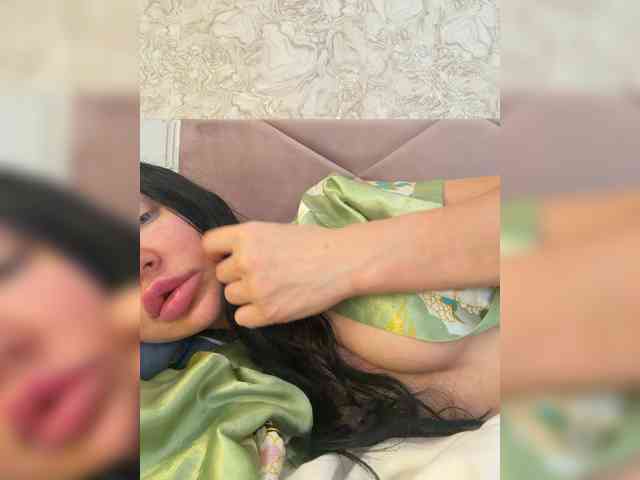 Ekaterina2221 webcam
