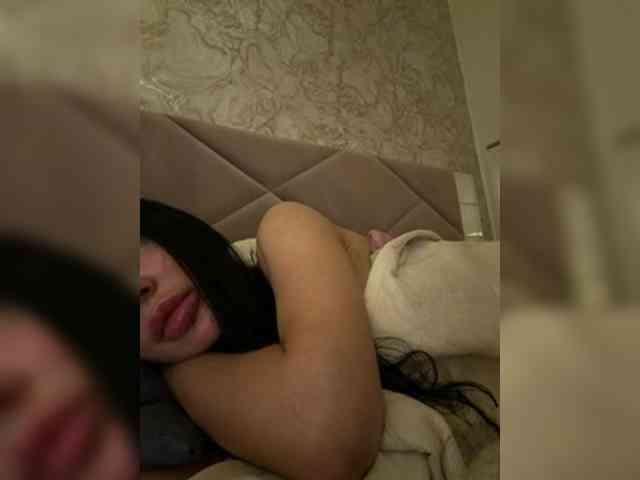 Ekaterina2221 webcam