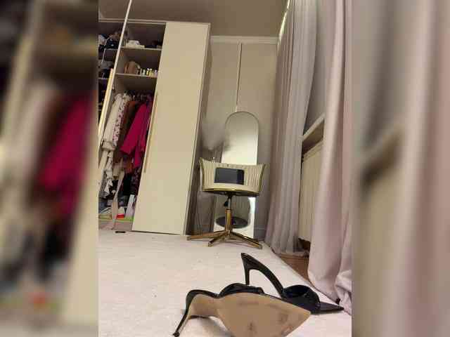 Ekaterina2221 webcam