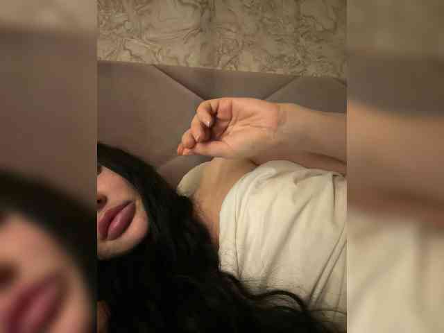 Ekaterina2221 webcam