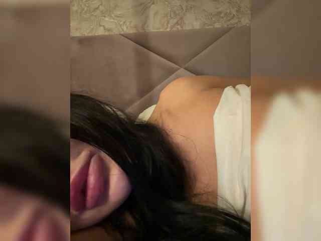Ekaterina2221 webcam