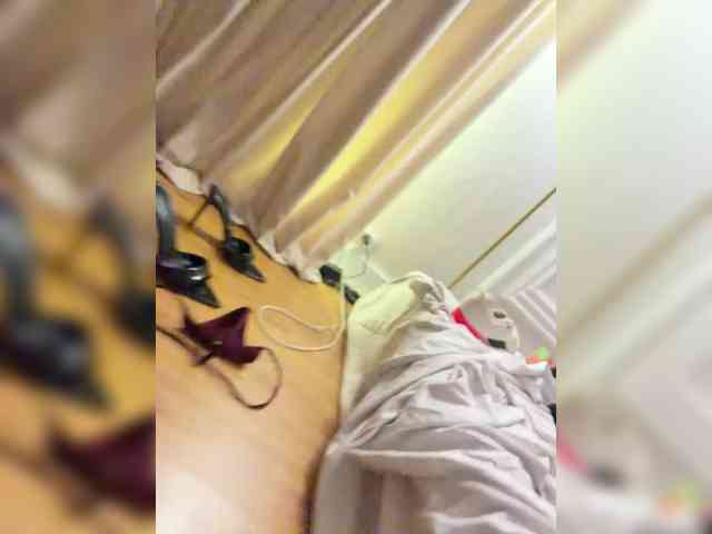ekaterina2221's live room