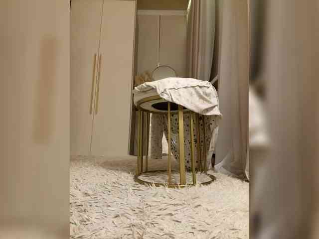 Ekaterina2221 webcam