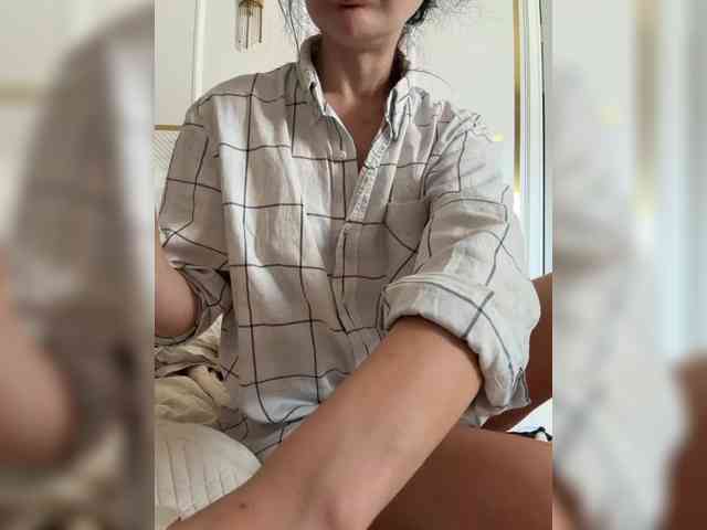Ekaterina2221 webcam
