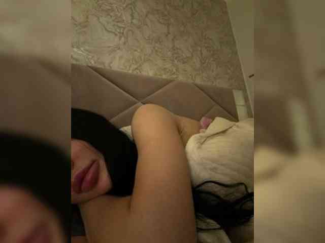 Ekaterina2221 webcam