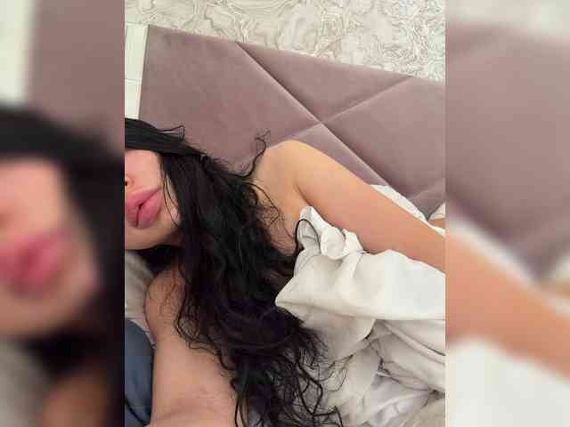 Ekaterina2221 webcam