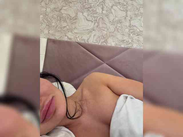 Ekaterina2221 webcam