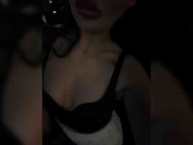 Ekaterina2221 webcam