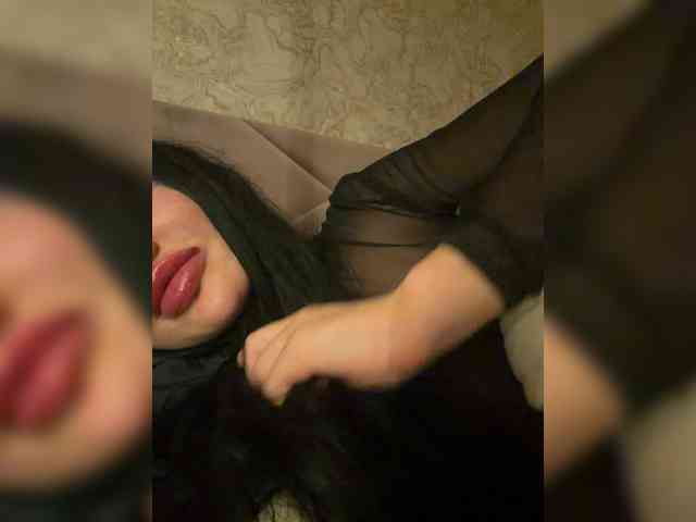 Ekaterina2221 webcam