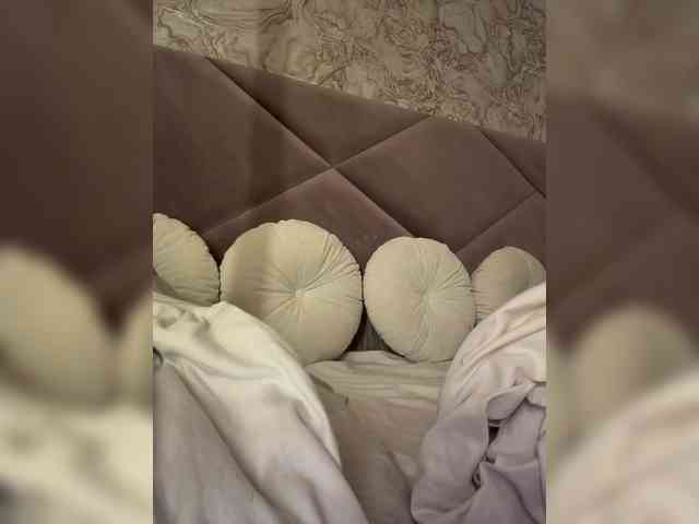 Ekaterina2221 webcam