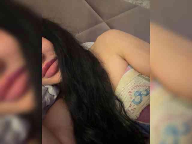 Ekaterina2221 webcam
