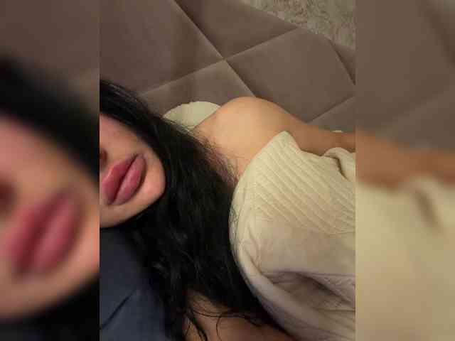 Ekaterina2221 webcam