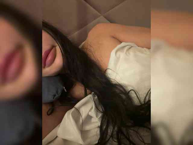Ekaterina2221 webcam