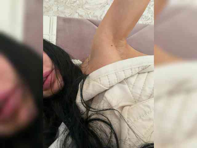 Ekaterina2221 webcam