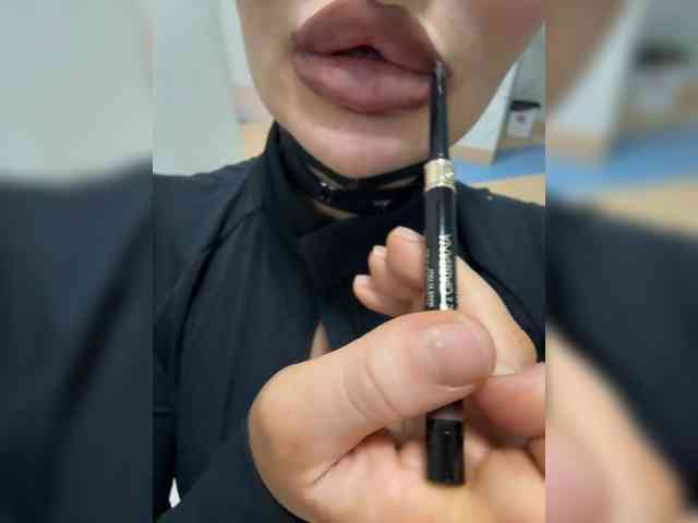 Ekaterina2221 webcam