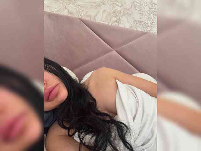 Ekaterina2221 webcam