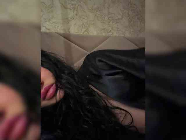 Ekaterina2221 webcam