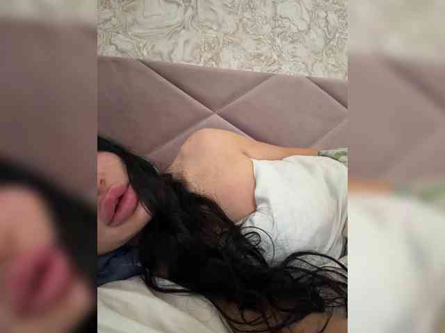 Ekaterina2221 webcam