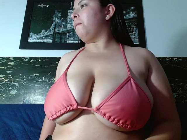 Natural-boobs live cam on BongaCams