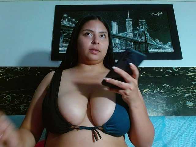 Natural-boobs live cam on BongaCams