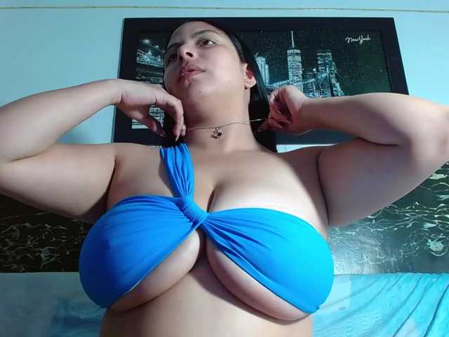 Natural-boobs live cam preview