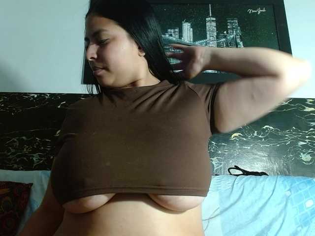 Natural-boobs live cam on BongaCams