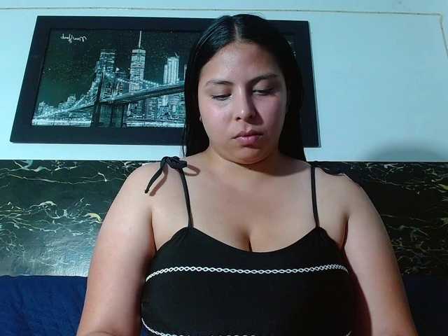 Natural-boobs live cam on BongaCams