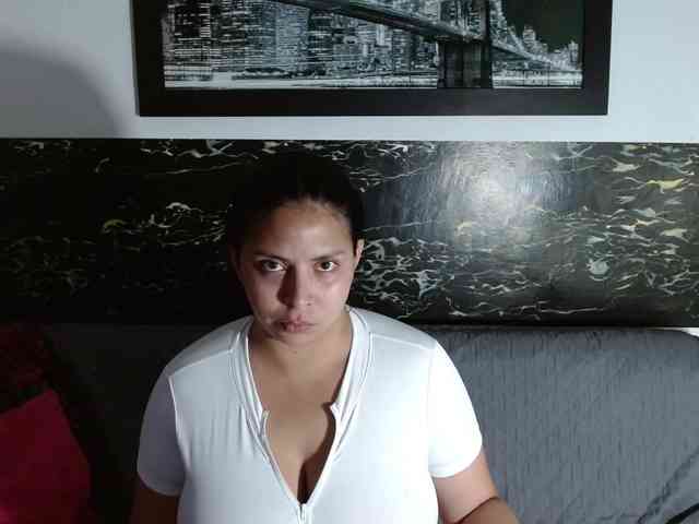 Natural-boobs webcam