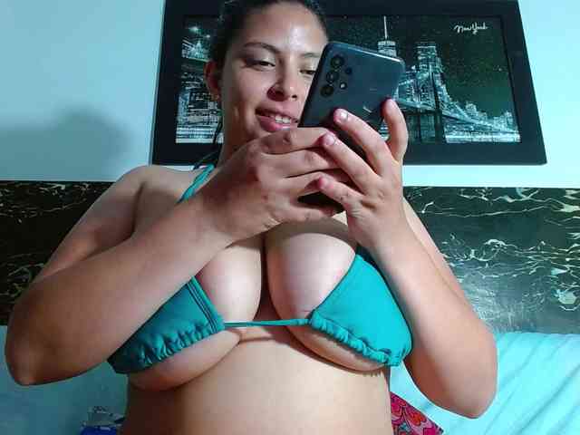 Модель: Natural-boobs