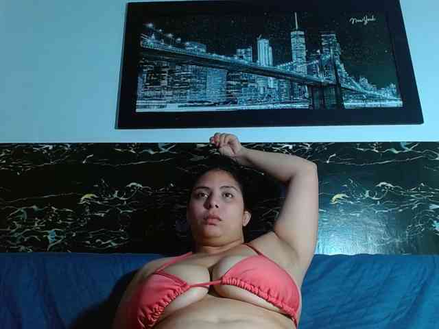 Natural-boobs webcam