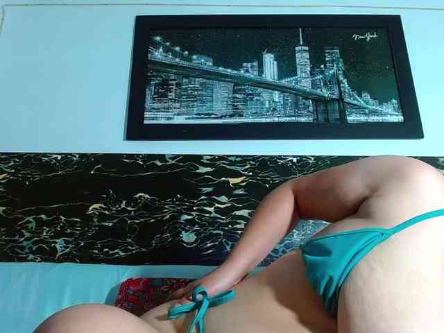 Natural-boobs webcam