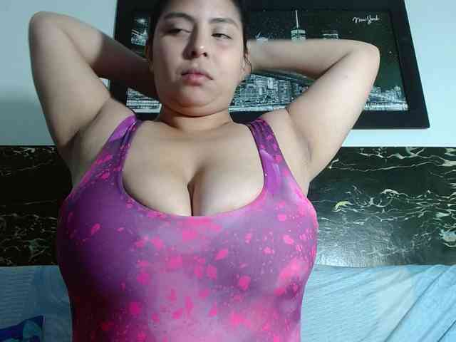 Natural-boobs webcam