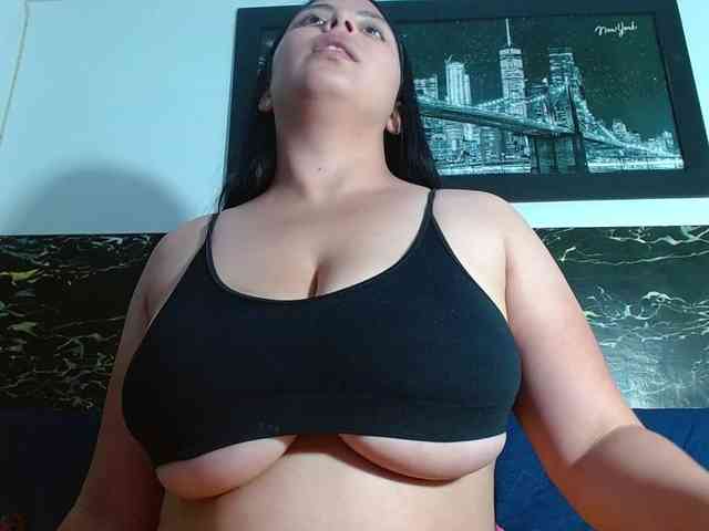 Natural-boobs webcam