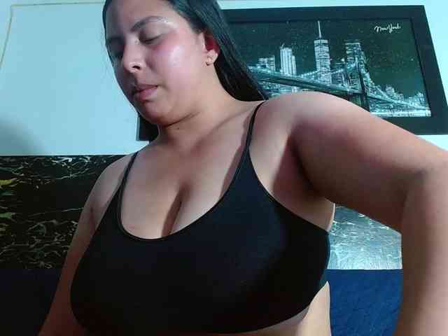 Natural-boobs webcam