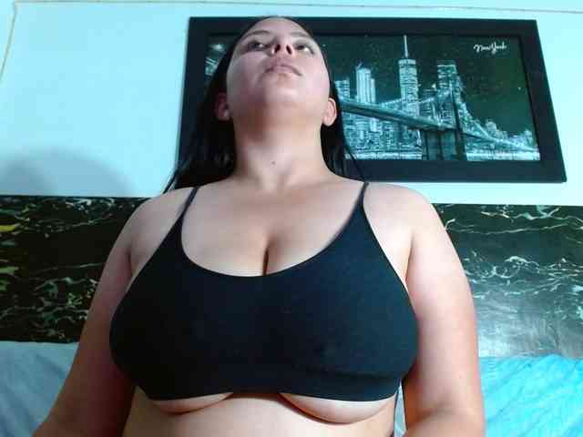 Natural-boobs webcam