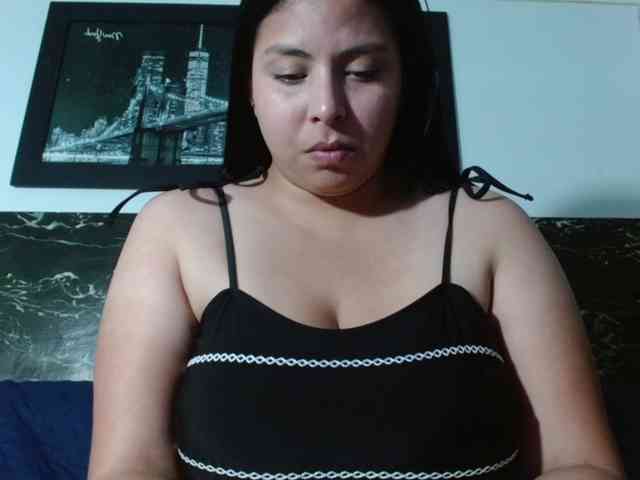 Natural-boobs webcam