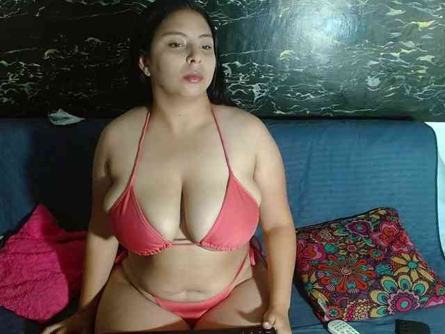 Natural-boobs webcam