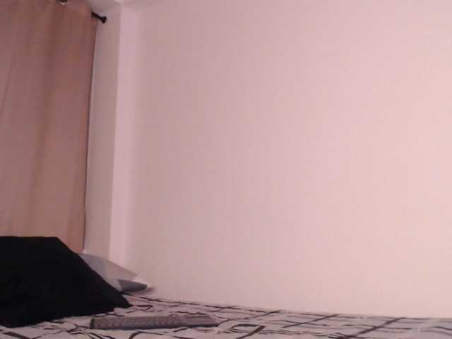 littlekayla live cam on BongaCams