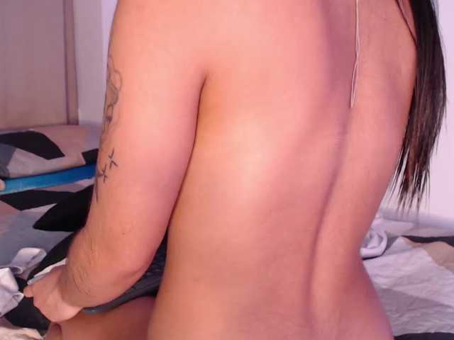 littlekayla live cam on BongaCams