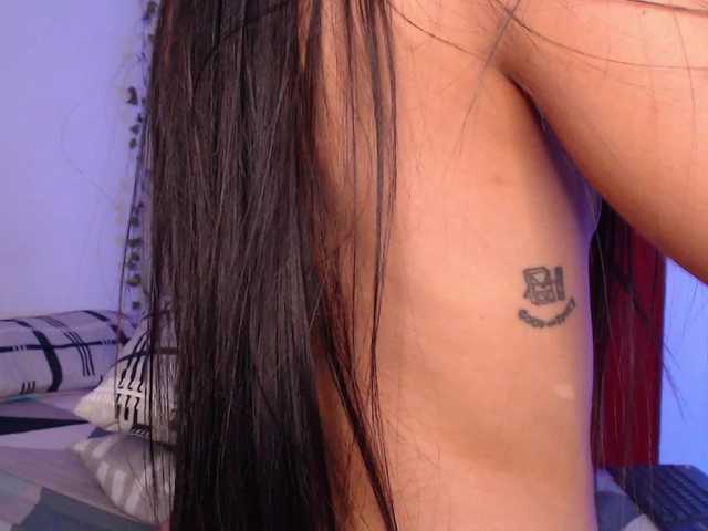 littlekayla live cam on BongaCams