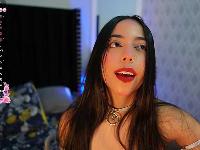 littlekayla live cam on BongaCams