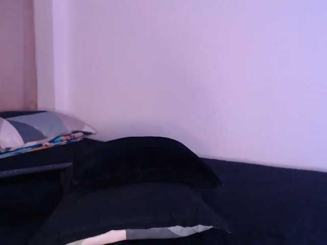 littlekayla live cam on BongaCams