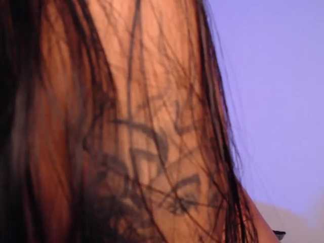 littlekayla live cam on BongaCams